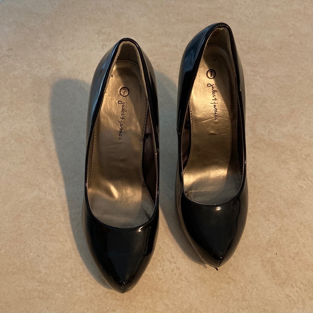 Worn Jules + James Black Pumps, 7
